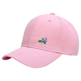 Hortensia Bloem Strijk Embleem Patch op een roze cap