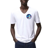 Astronaut Heelal Strijk Embleem Patch op een wit t-shirt