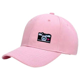 Fototoestel Camera Strijk Embleem Patch op een roze cap
