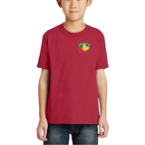 Aardbei Fruit Strijk Embleem Patch op een rood t-shirt