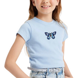 Vlinder Kralen Op Naai Patch Fashion Part op een lichtblauw t-shirtje