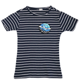 Planeet Planeetring Sterren Strijk Embleem Patch op een donkerblauw t-shirtje met witte streepjes