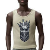Schedel Kroon Baard Snor Biker XL strijk Embleem op een legergroen hemd