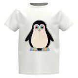 Pinguïn Reversible Paillette Op Naai XL Patch op een wit t-shirtje