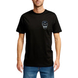 Skull Strass Strijk Embleem Patch op een zwart t-shirt
