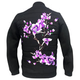 Magnolia Bloesem Bloemen Tak XL Strijk Embleem Patch Paars op een zwarte jas
