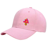Paddestoel Roze Strijk Embleem Patch op een roze cap