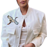 Vogel Kraanvogel XL Strijk Embleem Patch Links op een wit jasje