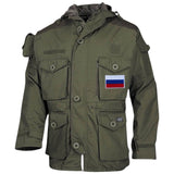 Rusland Nationale Russische Vlag Strijk Embleem Patch op een groene jas