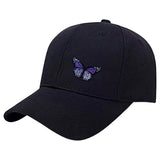Paars Lila Zwarte Vlinder Strijk Embleem Patch op een zwarte cap