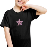 Smiley Ster Strijk Embleem Patch Glitter Licht Roze  op een zwart t-shirtje