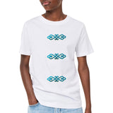 Drie maal de Tribal Paillette Lichtblauw Cosplay Sequins Strijk Embleem Patch op een wit t-shirtje