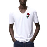 Roos Rozen Bloem Strijk Applicatie Patch op een wit t-shirt