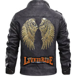 Live To Ride Tekst Biker Strijk Embleem Patch Oranje samen met gouden vleugel strijk patches op de rugzijde van een leren jas