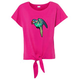 Papegaai XL Strijk Embleem Patch op een fuchsia roze shirtje