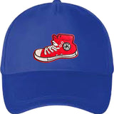 Sneaker Gymp Schoen Strijk Embleem Patch op een blauwe cap