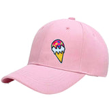 IJs IJsje IJsco Strijk Embleem Patch op een roze cap