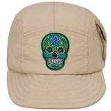 Sugar Skull Mexico Doodskop Strijk Patch Groen op een beige pet