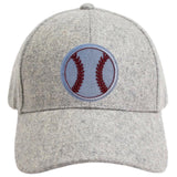 Honkbal Baseball Strijk Embleem Patch op een grijze cap
