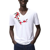 Bloesem Bloemen Tak Strijk Embleem Patch Rood op een wit t-shirt