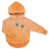 Twee maal de Ster Paillette Zilver Goud Strijk Embleem Applicatie Patch op een oranje kleine hoodie