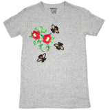 Drie Bijen Met Rood Lijfje En Lichte Vleugels Strijk Patches op een grijs t-shirtje 