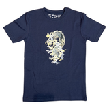 Draak Draken Dragon Strijk Embleem Patch op een donkerblauw t-shirtje