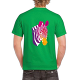 Zebra Rainbow Strijk Applicatie op de rugzijde van een groen t-shirt