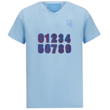 Cijfers Nummer Strijk Embleem Patches Blauw Rood 0 tot 9 op een lichtblauw t-shirt
