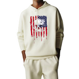 USA Vlag Skull Strijk Applicatie op een crème kleurige hoodieUSA Vlag Stars And Stripes Skull Strijk Applicatie op een ecru kleurige hoodie