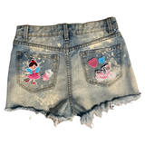 Sweet Pink And Blue Strijk Embleem Patch Set 5 Patches op de achter broekzakken van een korte spijkerbroek