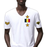Ster Sterren Military Star Strijk Embleem Patch Gou samen met andere strijk patches op een wit t-shirt