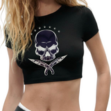 Piraten Doodskop Skull Sabel Strijk Applicatie op een kort zwart navelshirt 