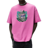 Man Baard Sculpture Is Also The Trend Tekst Strijk Applicatie op een roze t-shirt