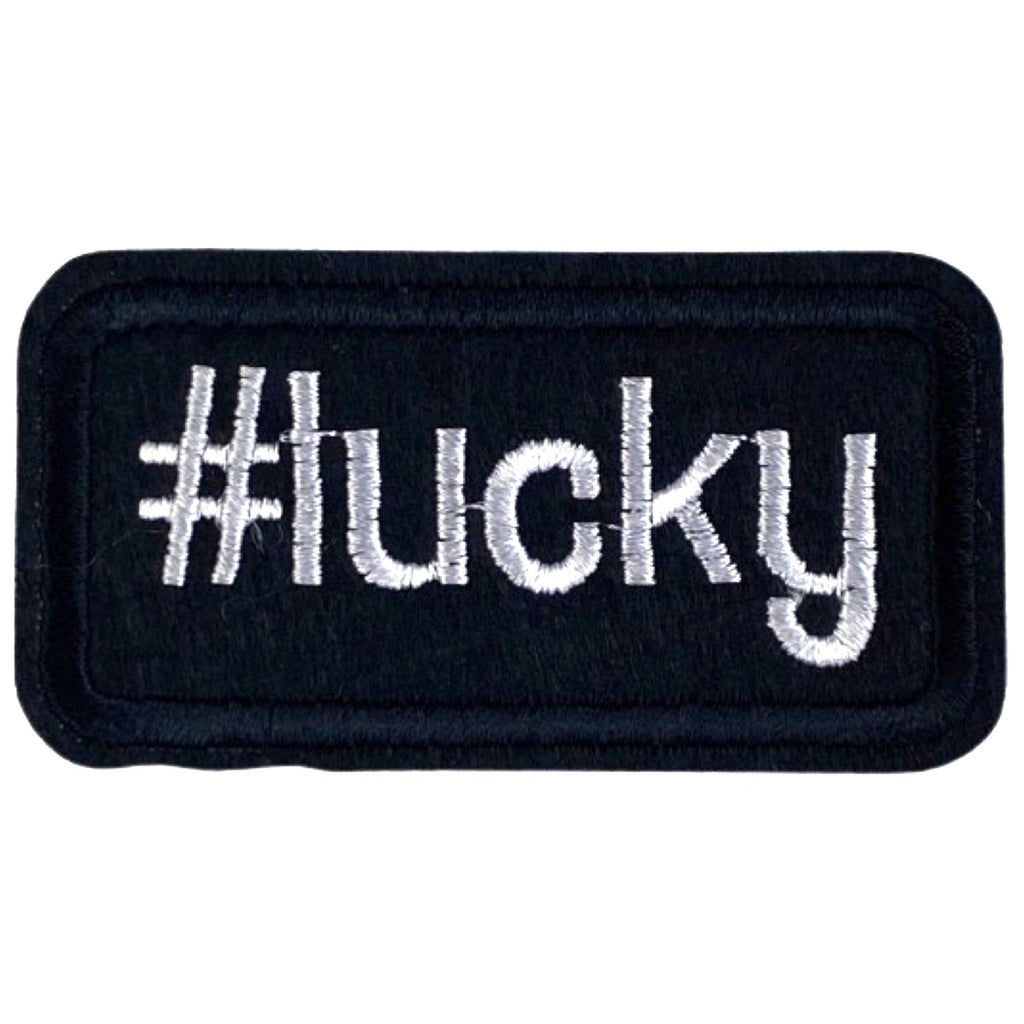 Lucky Hashtag Strijk Embleem Patch Zwart Wit