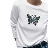 Vlinder Strijk Embleem Patch Artistiek Wit Large op een witte longsleeve