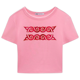 Twee maal de Cosplay Sequins Venetiaans Kant Strijk Applicatie Patch Donker Roze op een roze kort t-shirt