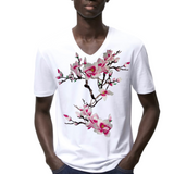 Magnolia Bloesem Tak XXL Strijk Embleem Patch Roze op een Witt t-shirt
