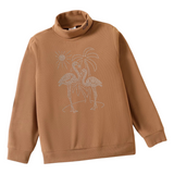 Flamingo Palmbomen Strass Applicatie op een bruin beige sweater
